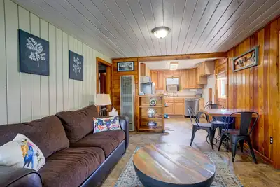 Image de Perfect Colorado Adventure Pad! Ski Monarch Mtn or float the Arkansas River.