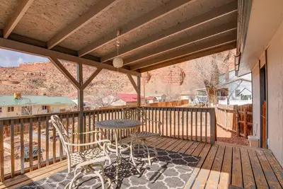 Image de Kanab Home w\/ Deck Near Zion National Park!