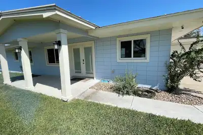 Image de Lake front property- livin' the \"simple life\" Vida Sencilla