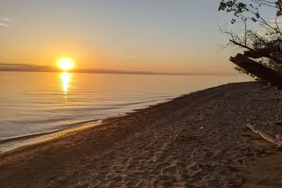 Image de Come, relax in our cottage on the shores of Lake Huron