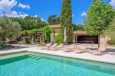 Image de Belle maison de 3 chambres à Lauris