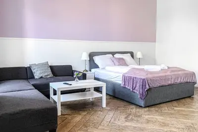 Image de Vibrant 3br near Akh Hospital - Perfect for Groups