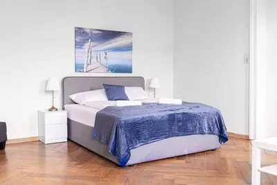Image de 4 Great Apartments Akh - Ideal for Groups of 19