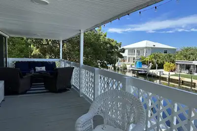 Image de Charming Islamorada house with waterfront, private dock and beach