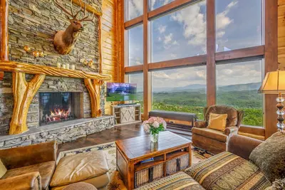 Image de Fine As Wine ~ Resort Pool, Swim-Up Bar, Pickleball, Putt-Putt & Epic Views