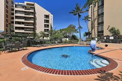 Image de Valley Isle Resort - Oceanfront, 2 Units, Sleeps 9 max.