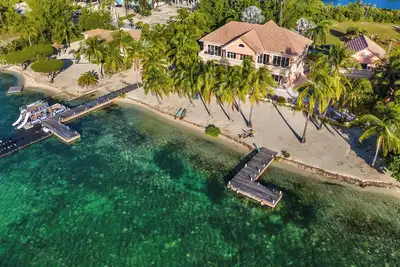 Image de Pieces of Eight Luxe 6br Rum Point Villa