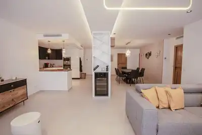 Image de Appartement T3 au cœur du centre-ville de St-Tropez