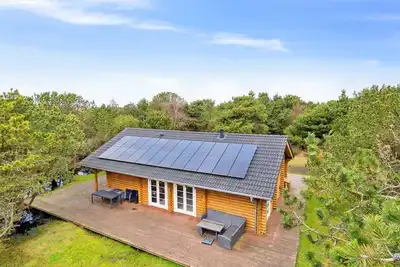 Image de \"Luzy\" - 1km from the sea by Interhome