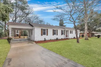 Image de Statesboro Sunshine Retreat