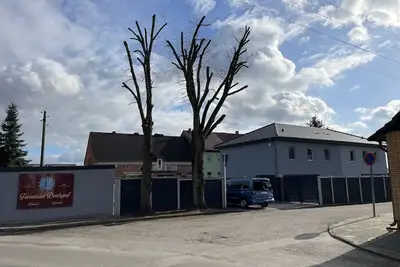Image de Neues Modernes Ferienhaus Deichgraf in der Uckermark, mit 2 Kompl. Wohnungen