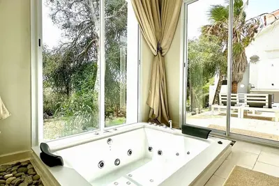 Image de Lamina | Cozy Rustic Haven for a Peaceful Getaway