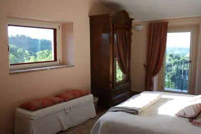 Image de Casa Amorosa is A House On Three Floors With A Habitable Cellar And Two Terraces.