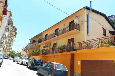 Image de Tourist License. Gambino Mariana Nicoletta,