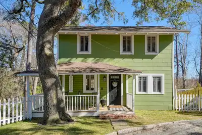 Image de Charming Cottage near historic downtown Wilmington. 10 min to Wrightsville Beach