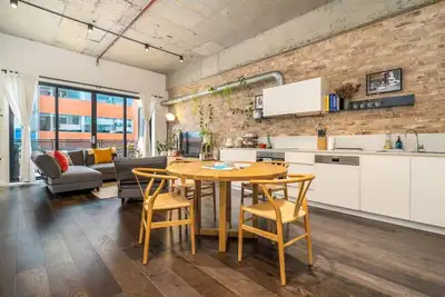 Image de New to Vrbo: Cosy Apt 7 Min Drive Away from Canberra Hospital
