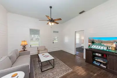 Image de Charming 3-bedroom house with Ac and WiFi in fabulous Luling