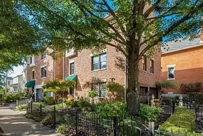 Image de Charming townhouse, 1 mile from Osu & Downtown in Vibrant Short North District.