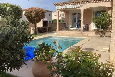 Image de Villa avec piscine, billard, babyfoot entre mer et rivière