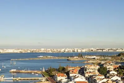 Image de Seixal Yachting Bay Original