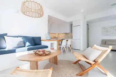 Image de Triotissa w/t balcony sea view