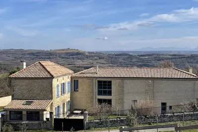 Image de Maison rénovée, Drôme des collines, proche facteur cheval, valrhona, jardin clos