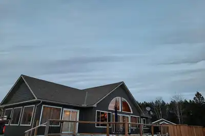 Image de Peaceful Waterfront Lake House on Weslemkoon Lake