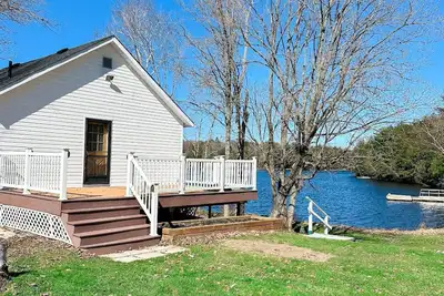 Image de Cozy Cottage in McKellar On Lakeside