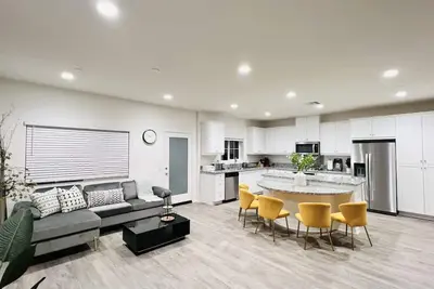 Image de Brand New House - Up to 50% Discount