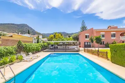 Image de Cubo's Pink Townhouse Los Manantiales / piscine clôturée / Bbq / wifi gratuit