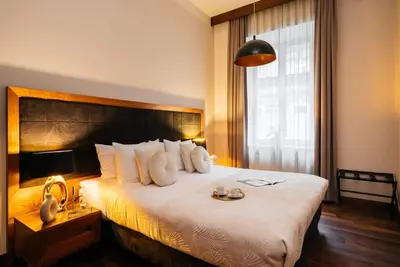 Two-bedroom Family Apartment with king-size bed