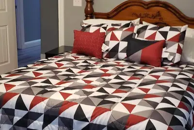 Image de 2 bedroom, one bath house with Lakeview to Lone Star Lake.