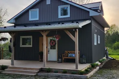 Image de Belle maison de campagne. À proximité des plages et du centre-ville de Meaford!