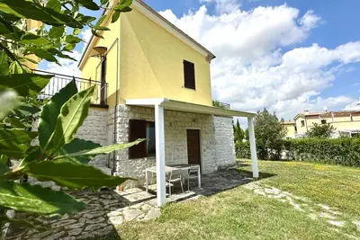 Image de M375 - Marcelli, two-room apartment with garden in a residence with swimming poo