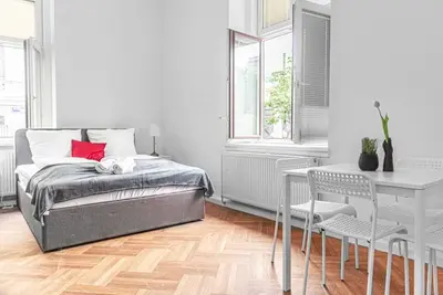 Image de Classy 2br Apt. w/ Exclusive Location near Akh