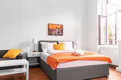 Image de Joyful 2br Apt. @ Akh Hospital - Ideal f. Patients