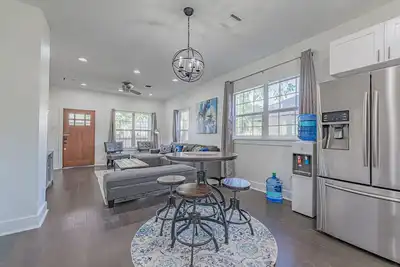 Image de Mandala House at North Downtown