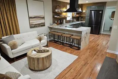 Image de New! 2bd-Home with Fast Wi-Fi & Free Parking!