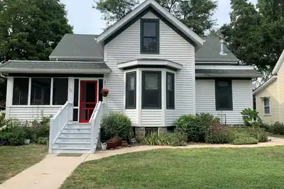 Image de Historic Home By Carleton College; Perfect for Visiting Families & Faculty