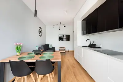 Image de Wola Skwer Sunny Apartment