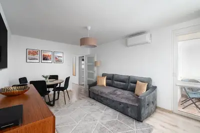 Image de 9th Floor City View Apartment