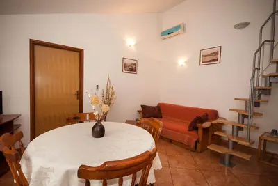 Image de Appartement de trois chambres avec le balcon Baska, Krk (A-22414-b)