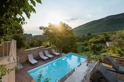 Image de Maison de vacances avec la piscine Pitve, Hvar (K-22127)