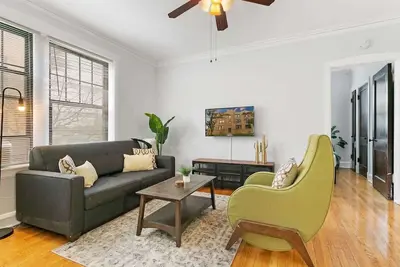 Image de Well-Furnished 1br Apt in Popular Spot