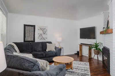 Image de Beautiful Bungalow on Baldwin - 3 bed, 2 bath