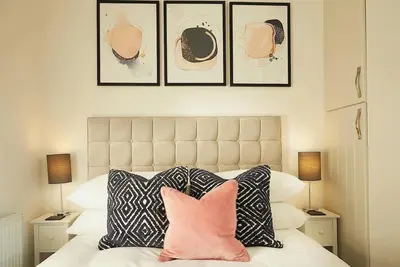 Image de This apartment is a 2 bedroom(s), 1 bathrooms, located in Scarborough, North Yorkshire.