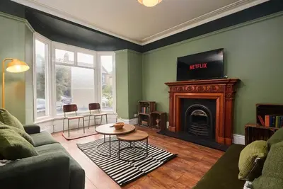 Cosy, Stylish, leafy and homely