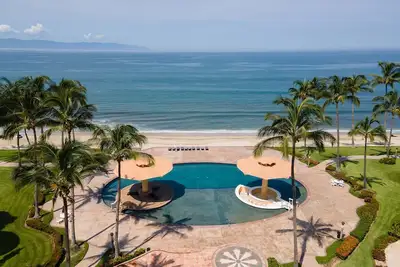 Image de Penthouse en front de mer, piscine, pour 6 personnes