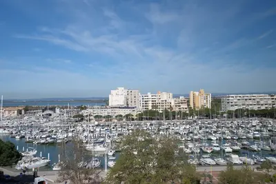 Image de Appartement F3 - 6 Couchages - Proche Plage et Port - Climatisé