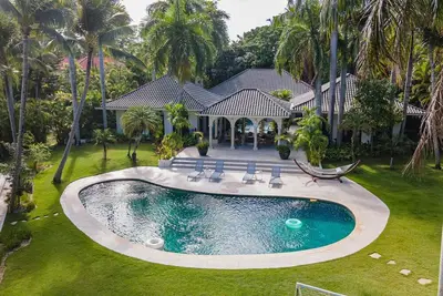 Image de Stunning private 6 Br Villa, Ocean and Beach Club steps from the Villa